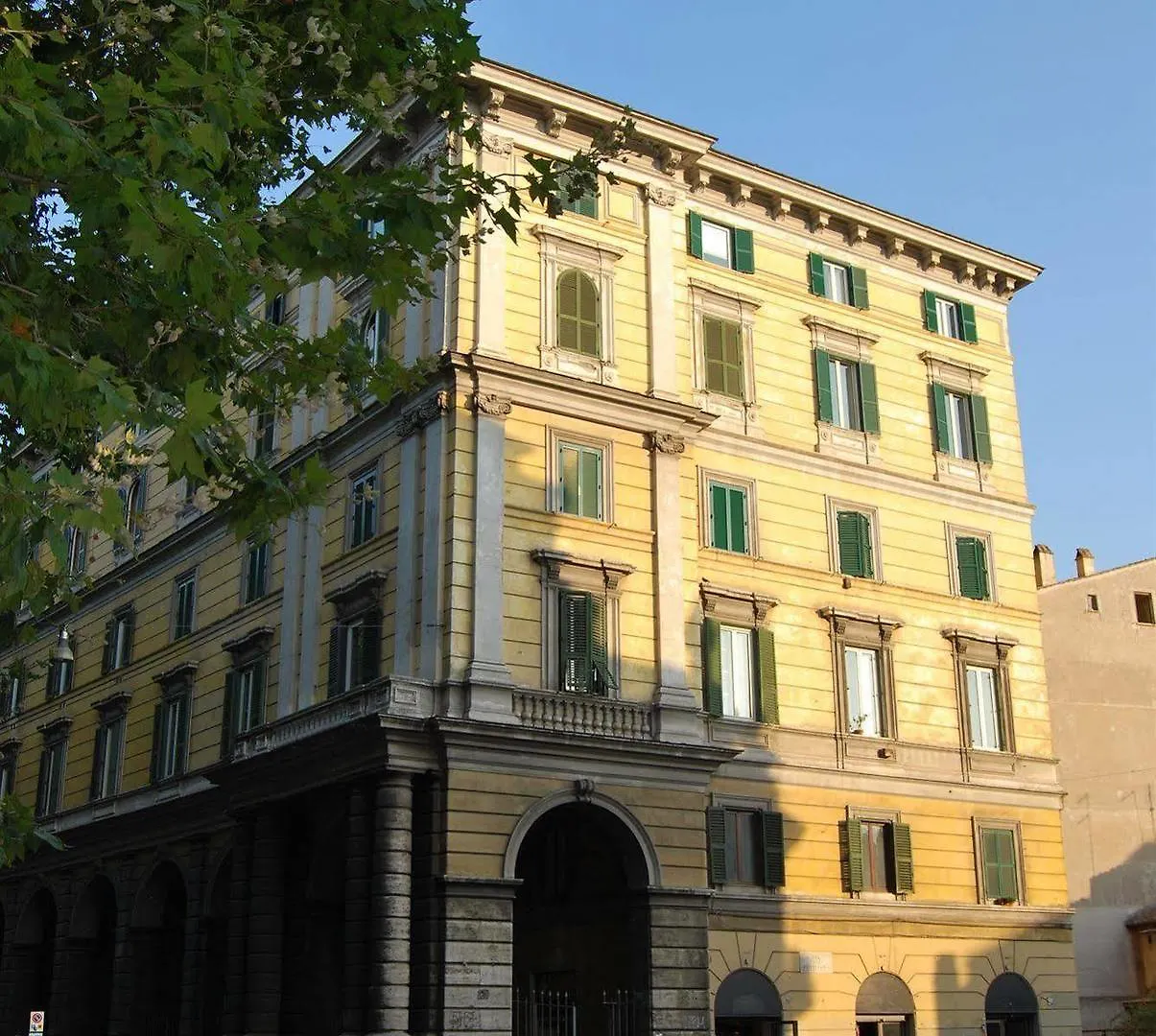 Core De Roma Suites Bed & Breakfast