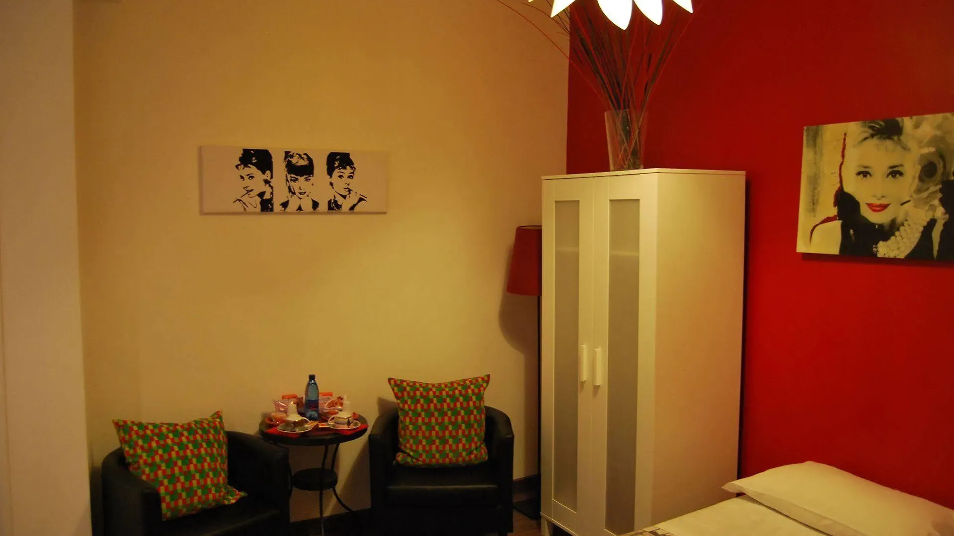 ** Alojamento de Acomodação e Pequeno-almoço Core De Roma Suites Itália